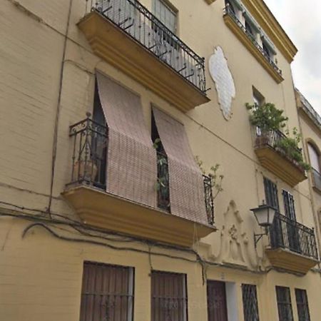 B Reform Netflix Parking Segun Disponibilidad Sevilha Exterior foto