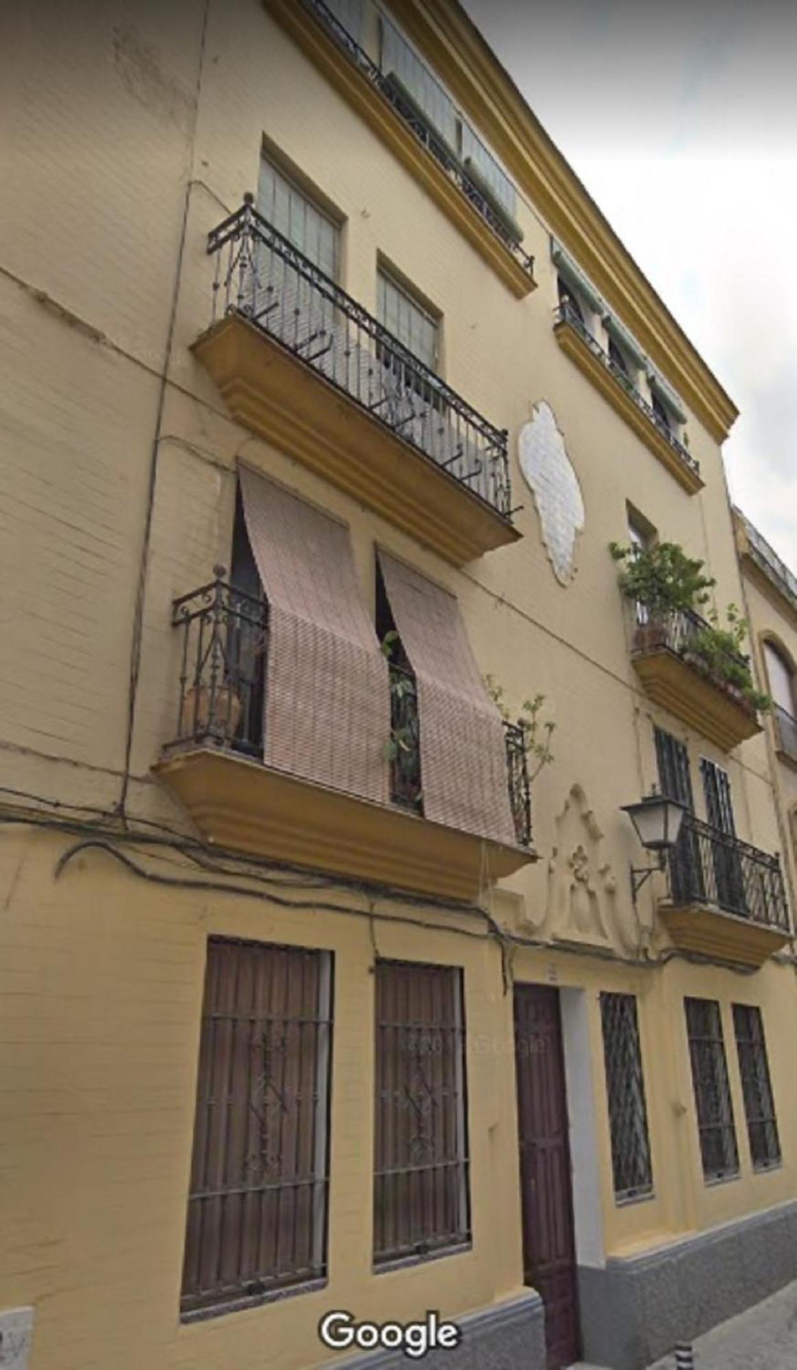 B Reform Netflix Parking Segun Disponibilidad Sevilha Exterior foto